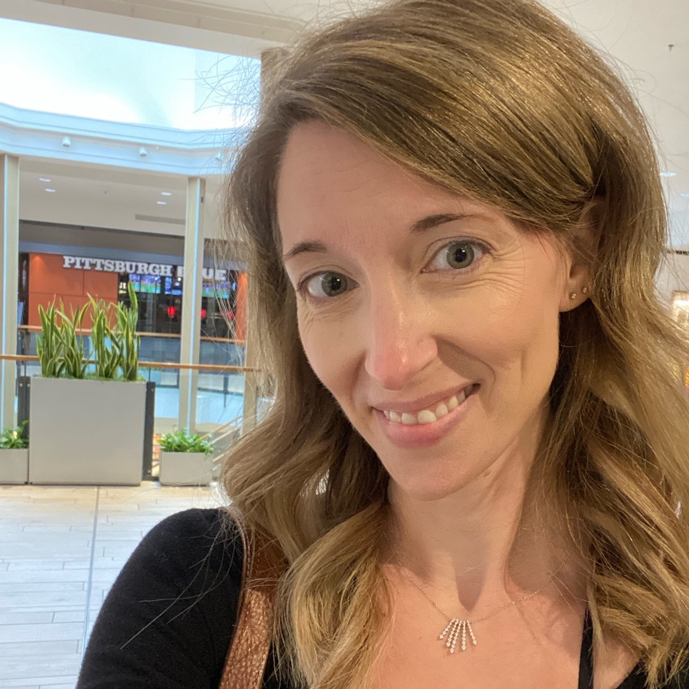 About Amy - Happy to negotiate/bundle! ❤️🍒❤️🍒